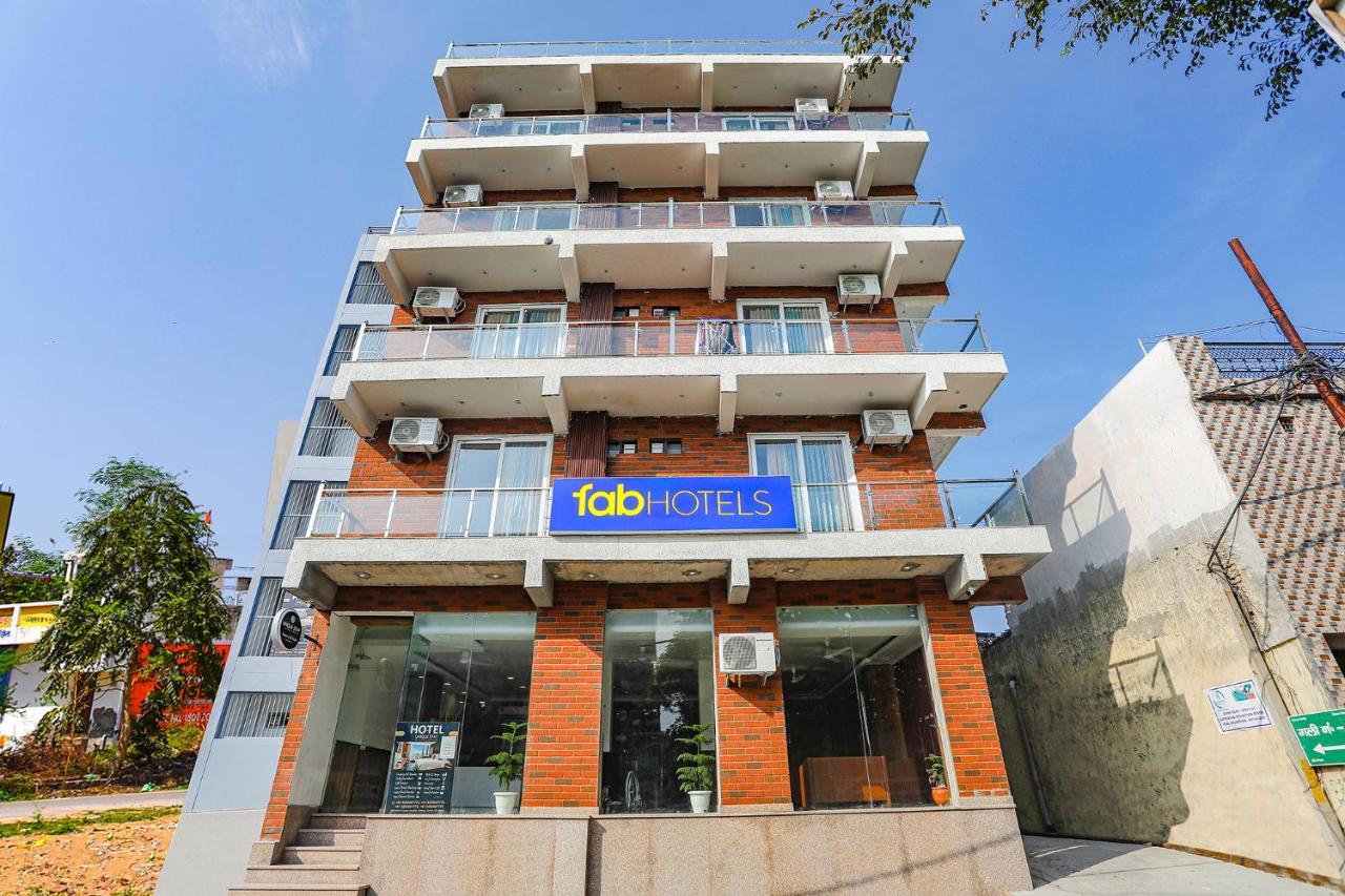 Fabhotel Unique Stay Нойда Екстер'єр фото