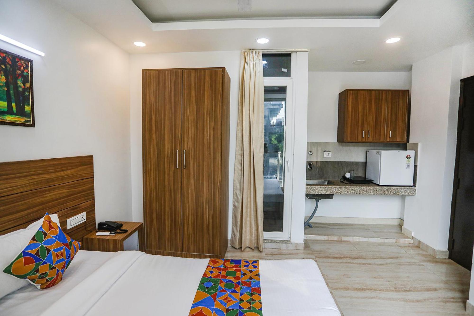 Fabhotel Unique Stay Нойда Екстер'єр фото