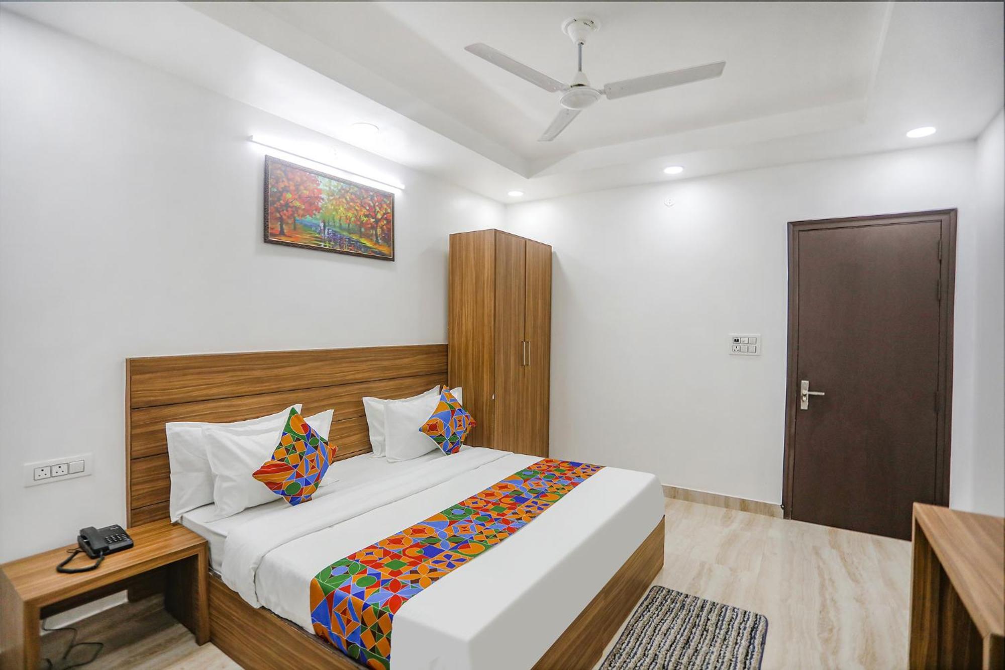 Fabhotel Unique Stay Нойда Екстер'єр фото